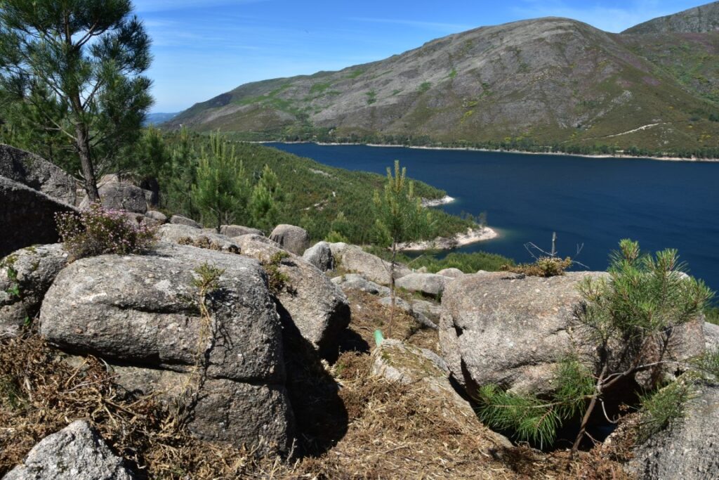 Possíveis ruínas da Casa das Peças